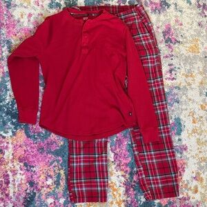 Women’s warm and cozy pajama set
